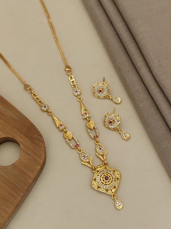 micro_gold_platedad_diamond_studed_fancy_forming_square_necklace_with_earring