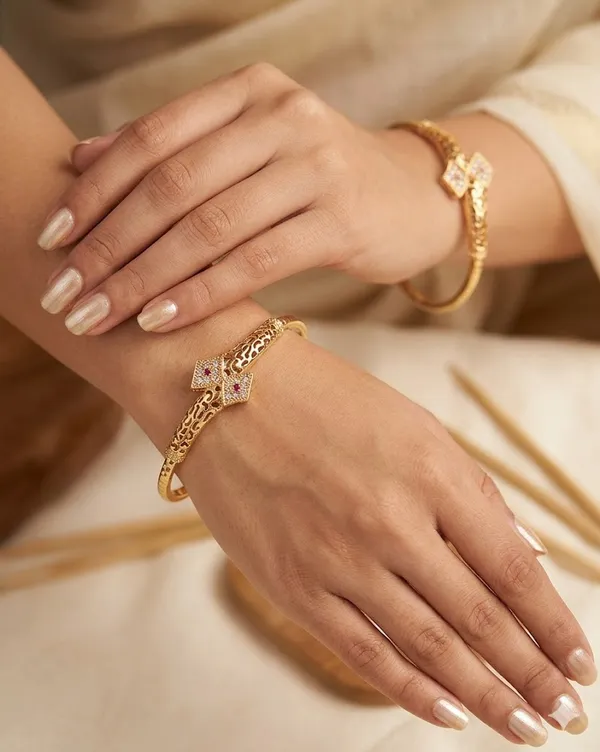 A_Stunning_High_Gold_Plated_And_Diamond_Triangle_Shape_Adjustable_Bangle_For_Women