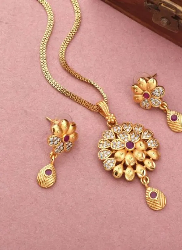 Micro_gold_plated_ad_dimond_studed_fancy_flower_pendent_set_with_forming_chain