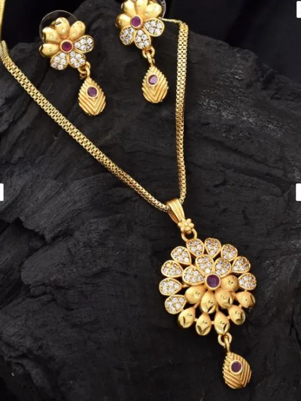 Micro_gold_plated_ad_dimond_studed_fancy_flower_pendent_set_with_forming_chain
