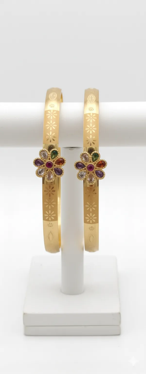 Micro_Gold_Plated_And_Diamond_Studded_Fancy_Star_Pendant_Set_with_Flower_Adjustable_Kadli