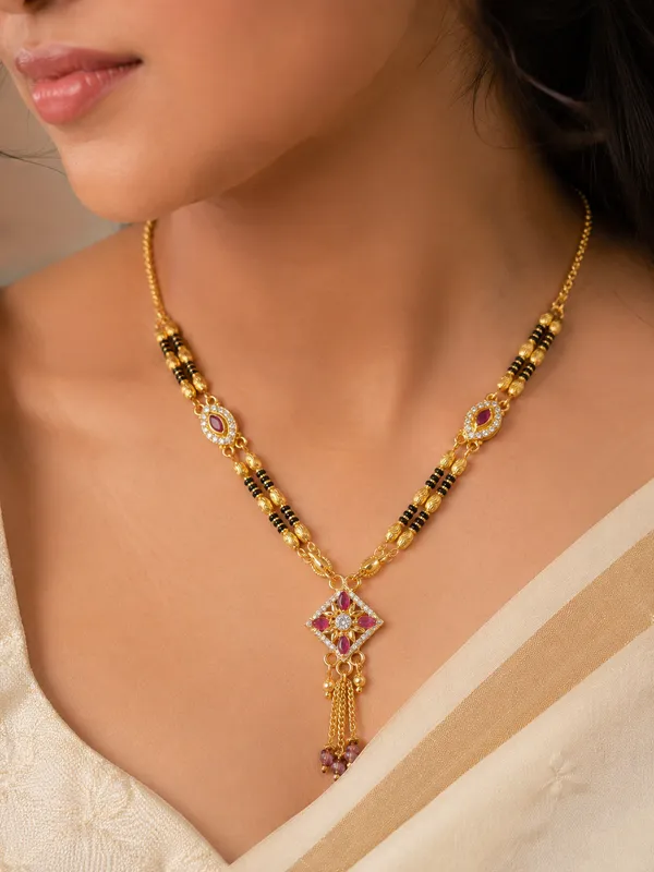 Designer_High_Gold_Plated_And_Diamond_Sqare_Fancy_Mangalsutra_-_23_Inches
