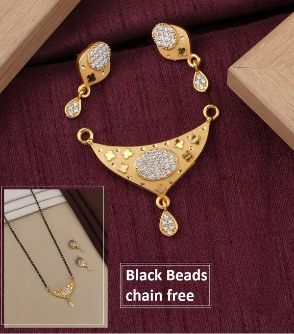 Elegant_Floral_Design_Micro_Gold_Plated_And_Pendant_Set