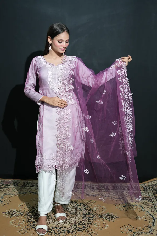 Dark_Purole_Organza_(Poly)_Suit_with_White_Aster_Hand_Embroidery