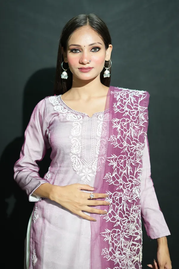Dark_Purole_Organza_(Poly)_Suit_with_White_Aster_Hand_Embroidery