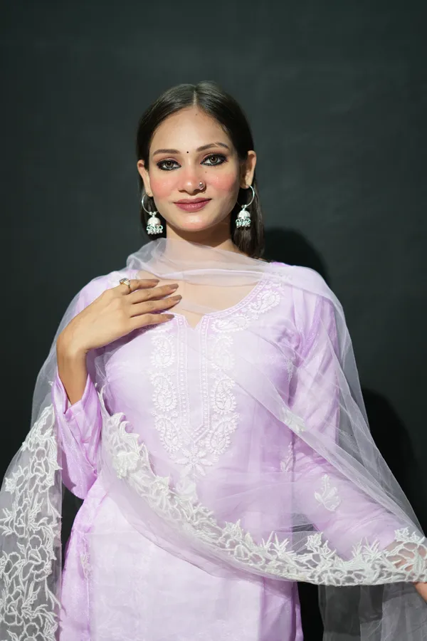 Light_Purple_Organza_(Poly)__Suit_with_White_Aster_Embroidery_&_Net_Dupatta