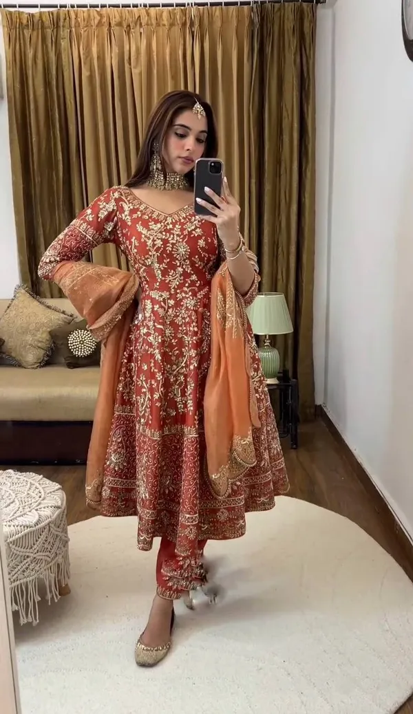 New fashion dress with price sales