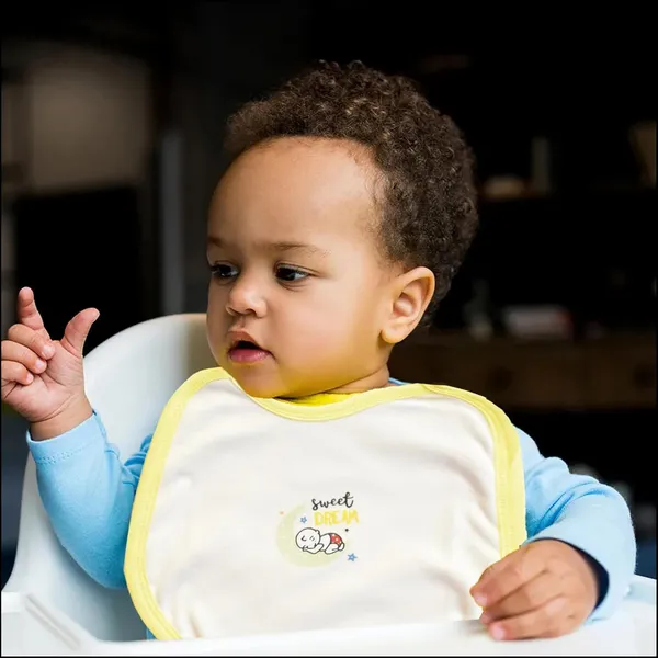 Pack_Of_8_Bitsy_New_Born_Baby_Gift_Set_(Yellow)