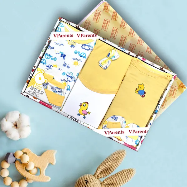 Pack_of_8_Bitsy_New_Born_Baby_Gift_Set_(Yellow)