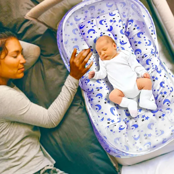 Galaxy_Baby_Bedding_Set_with_Pillow_and_Sleeping_Bag_Combo_(Blue)