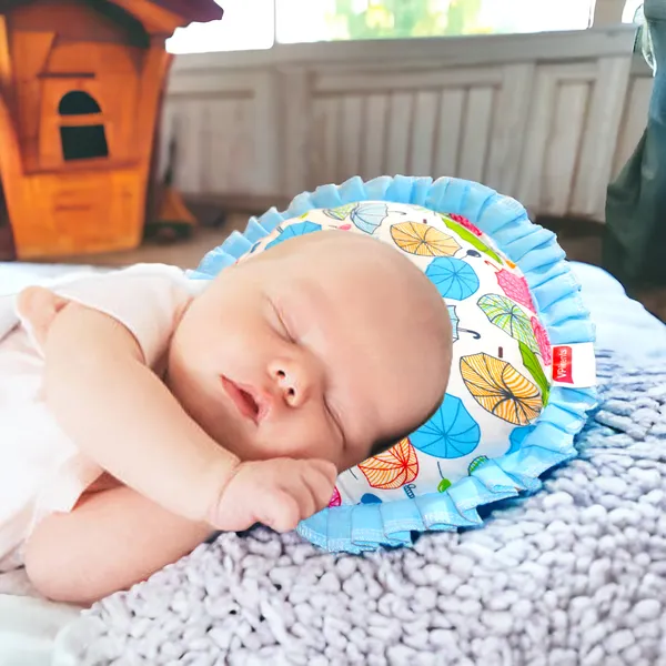 Pack_Of_8_Blue_Newborn_Essentials_For_Baby_Girl