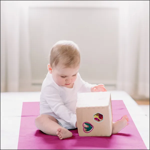Chubby_Cheeks_Water_Proof_Baby_Bed_Protector_Reusable_Dry_Sheet_(Pink)_(Large)_(100_X_140)