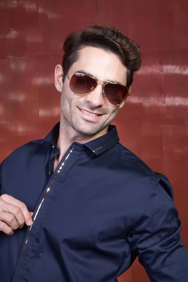 Pure_Egyptian_Giza_Cotton_Navy_Gold_Solid_Shirt