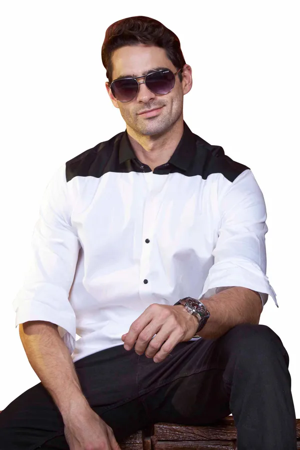 Pure_Egyptian_Giza_Cotton_Frosty_Shoulder_Cut_Designer_Shirt
