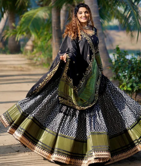Choli_And_Lehenga_Black_Black_Butter_Silk_Fabric_Dola_Silk_Lehenga_Choli_With_Mirror_Work_And_Attached_Black_Dupatta