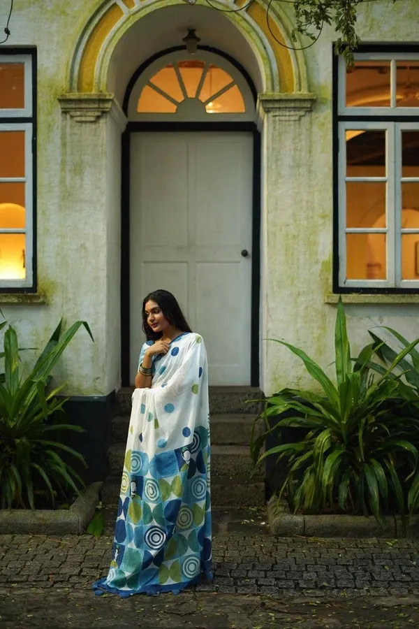 Kalamkari_Patola__Pure_Linen_Saree_And_Batin_Blouse_-_Gajari_Pink