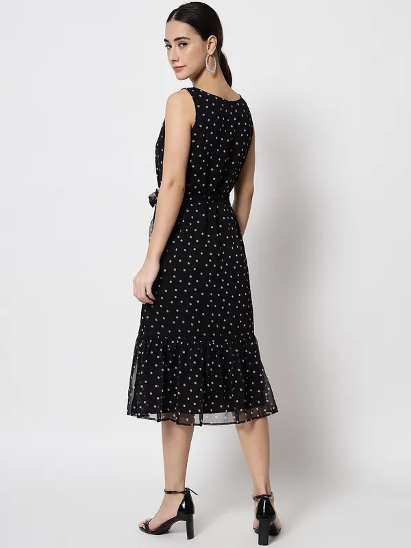 Unique_Summer_Style_Georgette_Short_Gown_With_Bautiful_Print_All_Over