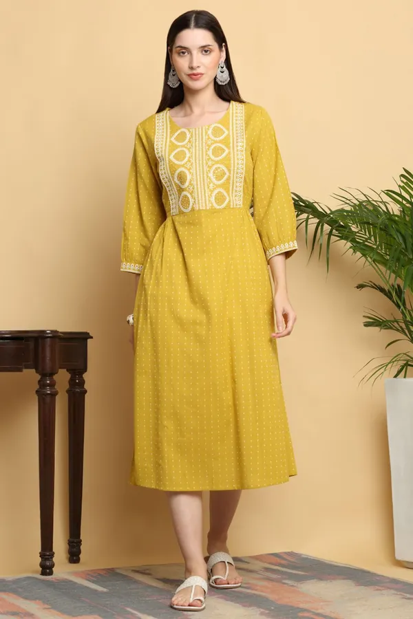 https://d1311wbk6unapo.cloudfront.net/NushopCatalogue/tr:f-webp,w-600,fo-auto/659bb219596566d560568b3d/cat_img/Kurta_150_1723527411544_rp3owtiy3kq3y09.jpg__100RB