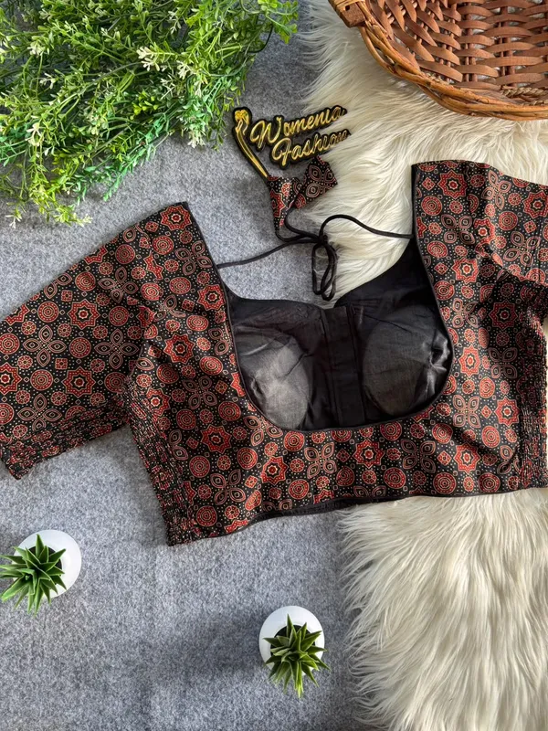 CLASSIC_COMFORT_STRECH_FLEXIFIT_BLOUSE
