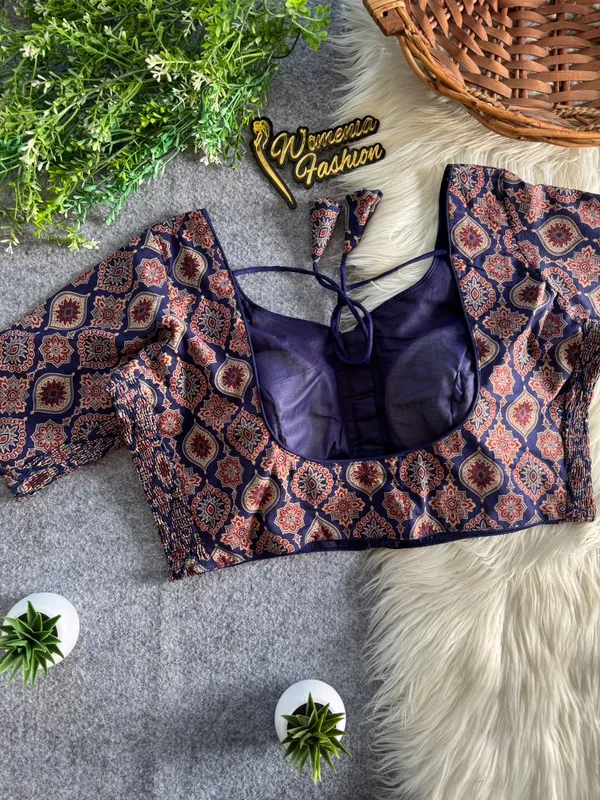 CLASSIC_COMFORT_STRECH_FLEXIFIT_BLOUSE