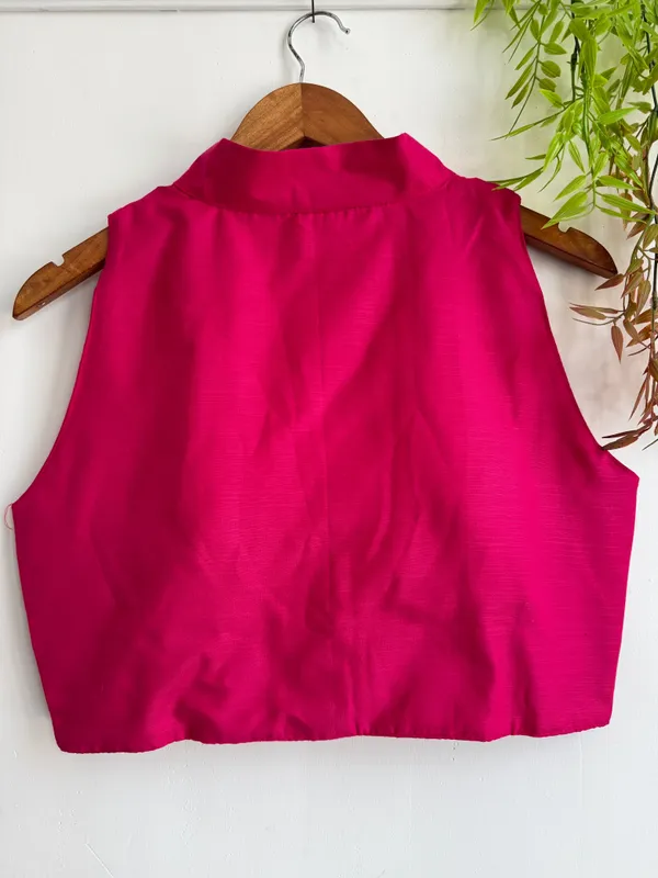 Channeling_royal_vibes_in_a_classic_high-neck_Blouse_silhouette_and_rich_crimson_tones