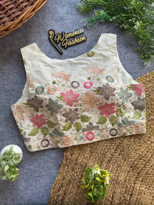 ELEGANT_KHADI_COTTON_BLOUSE_WITH_NATURE_INSPIRED_PRINT