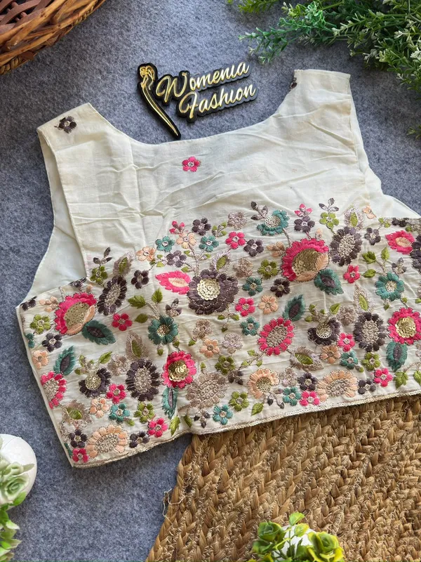 ELEGANT_KHADI_COTTON_BLOUSE_WITH_NATURE_INSPIRED_PRINT