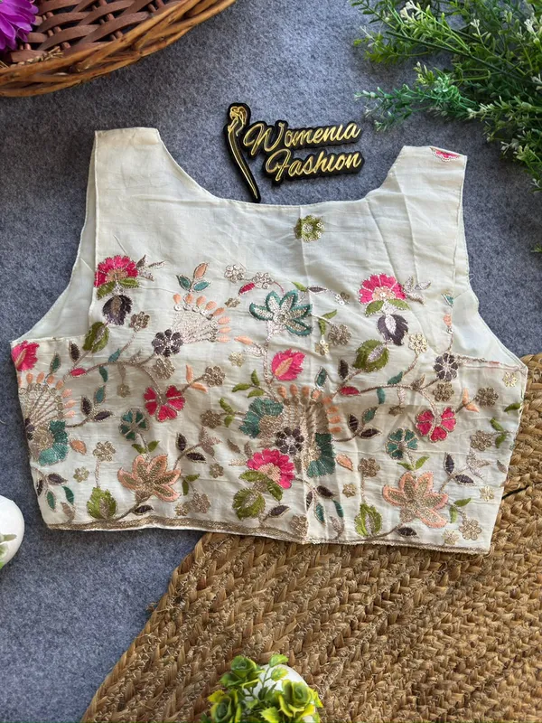 ELEGANT_KHADI_COTTON_BLOUSE_WITH_NATURE_INSPIRED_PRINT