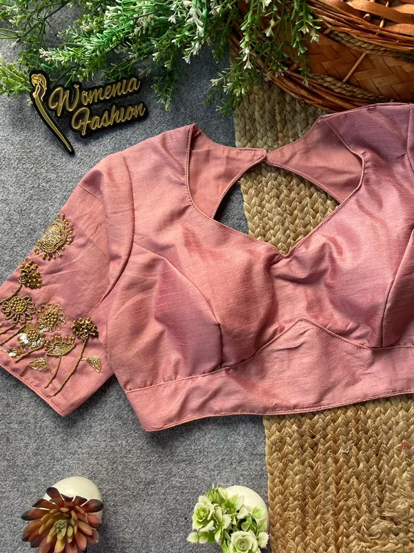 Elegant_Floral_Embroidered_Designer_Blouse