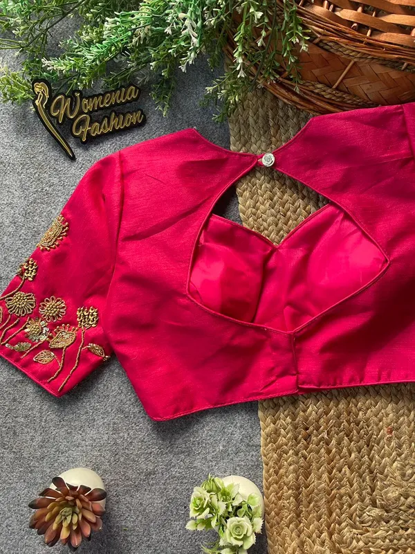 Elegant_Floral_Embroidered_Designer_Blouse