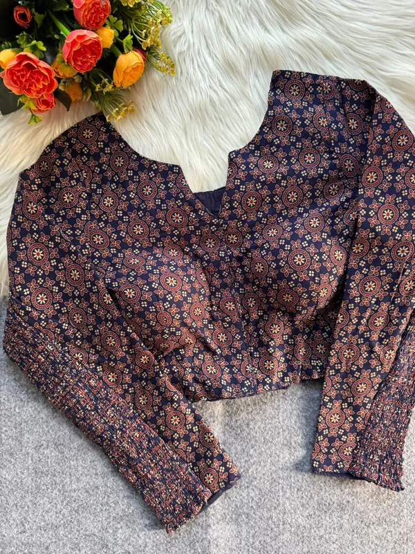 Graceful_Traditional_Wear_Cotton_Blouse