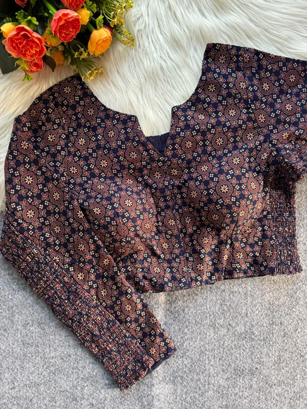Graceful_Traditional_Wear_Cotton_Blouse