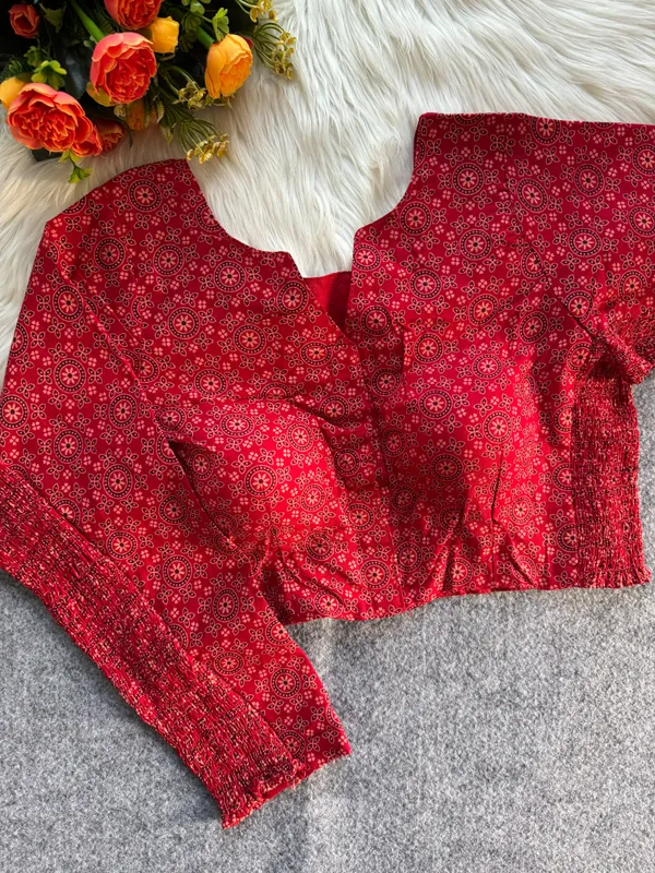 Graceful_Traditional_Wear_Cotton_Blouse