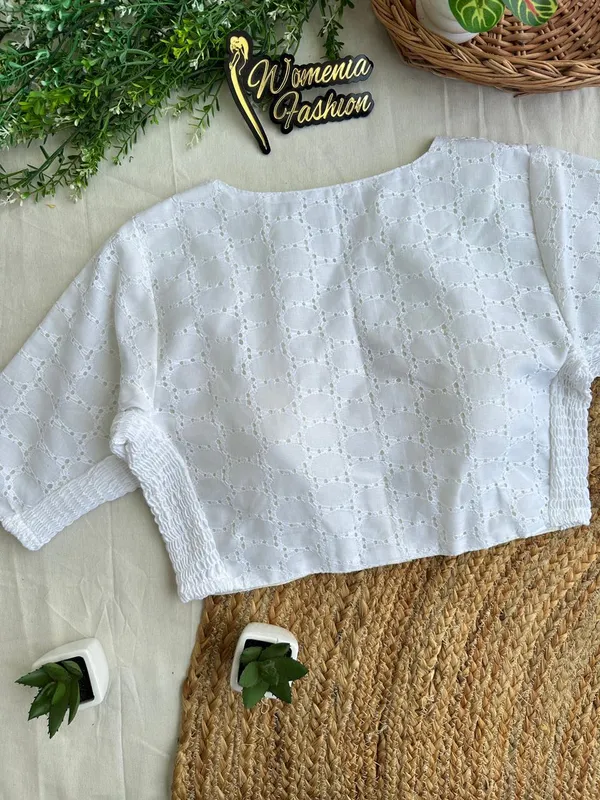 Hakoba_Flexifit_Streachable_Blouse
