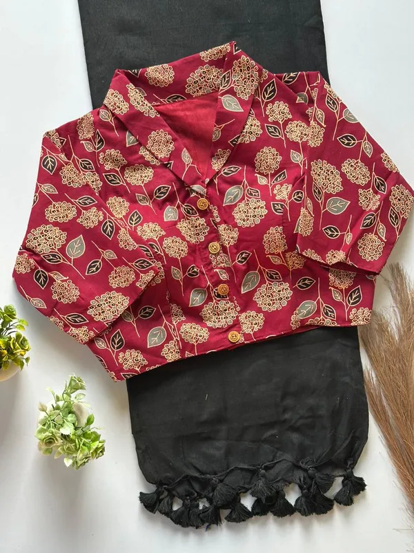 Khadi_Cotton_Saree_with_Ajarakh_cotton_Blouse