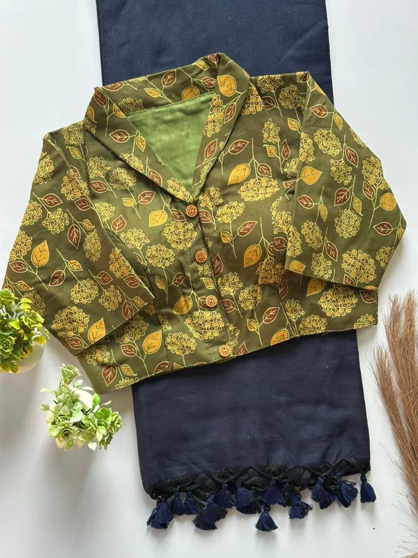 Khadi_Cotton_Saree_with_Ajarakh_cotton_Blouse