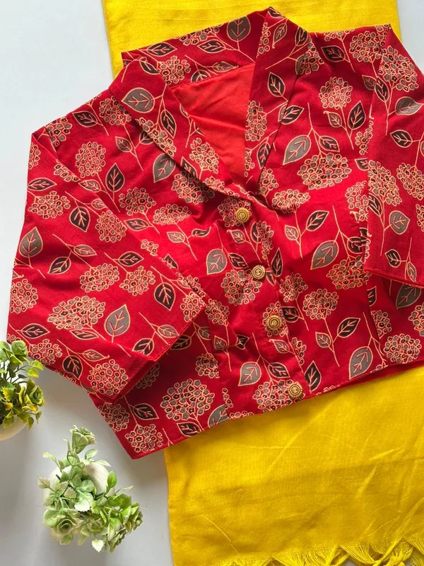 Khadi_Cotton_Saree_with_Ajarakh_cotton_Blouse