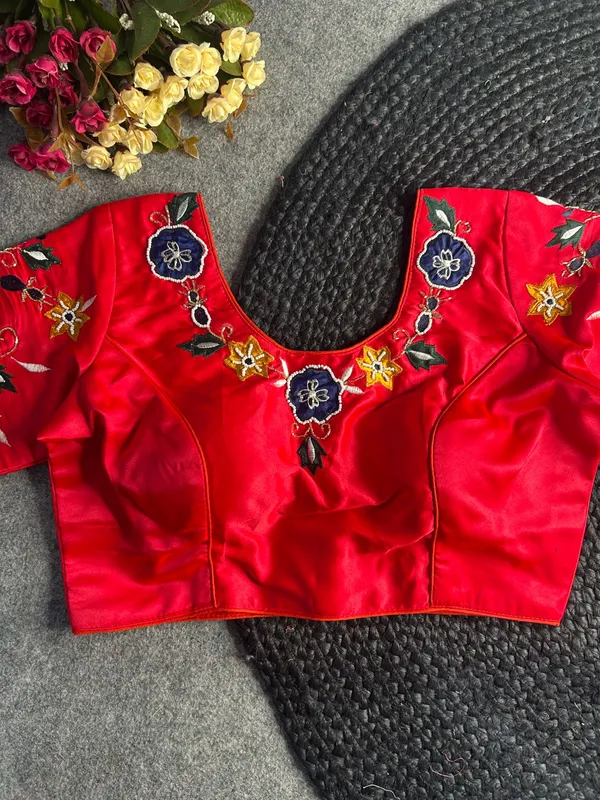 PRATIMA_RED_EPURE_HANDWORK_BLOUSE
