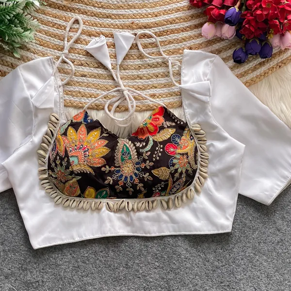 Presenting_navratri_kodi_blouse_with_beautiful_pattern_