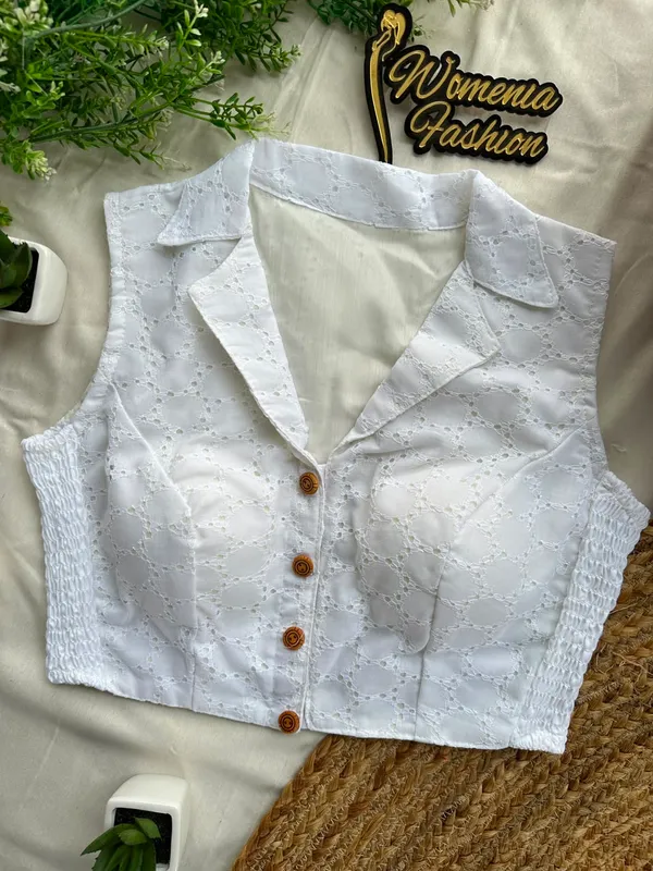 The_beauty_of_Hakoba_embroidery_meets_the_versatility_of_a_stretchable_fit
