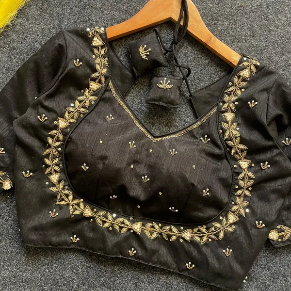 YUKTI_BLACK_PRESENTING_PURE_HANDWORK_BLOUSE