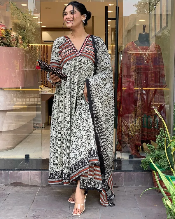 Black_Pure_Cotton_Alia_Kurti_Pant_Dupatta_Set_For_Women
