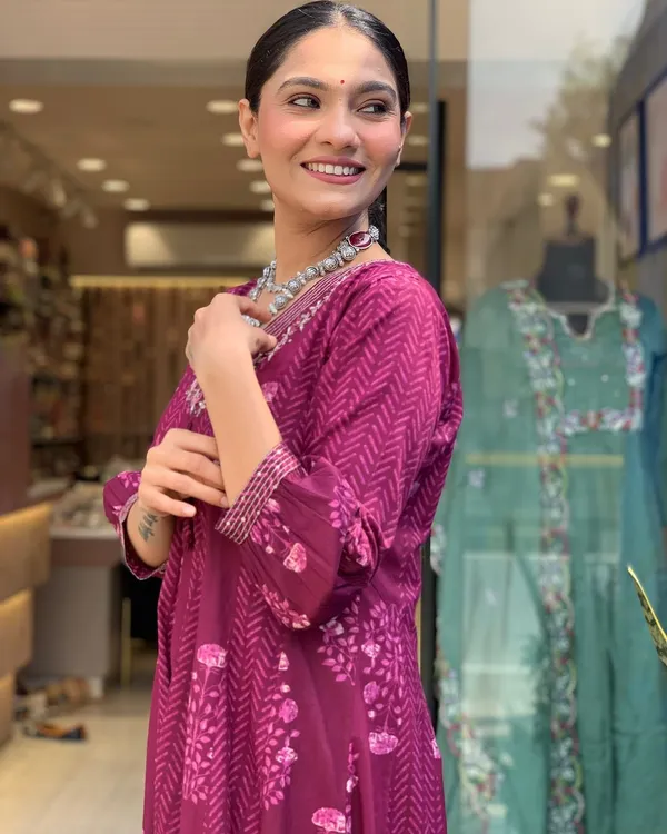 Maroon_Pure_Cotton_Kurti_Pant_Dupatta_Set_For_Women