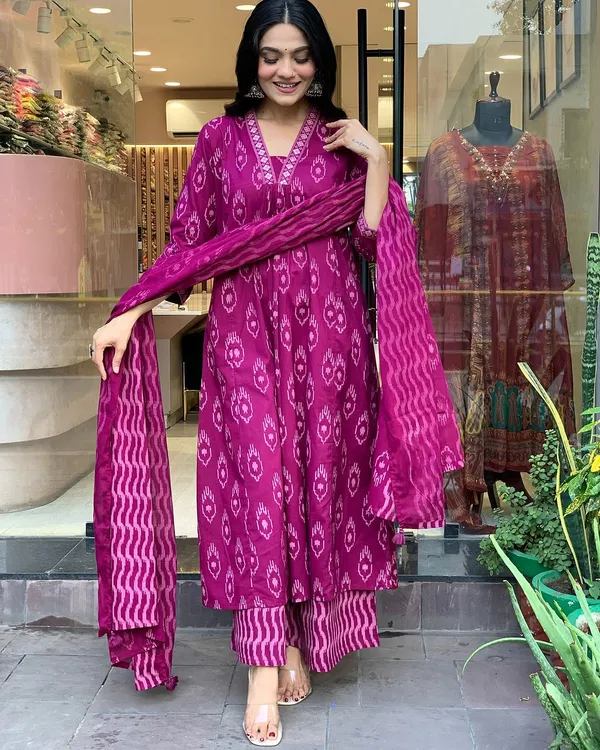 Pink_Pure_Cotton_Kurti_Pant_Dupatta_Set_For_Women