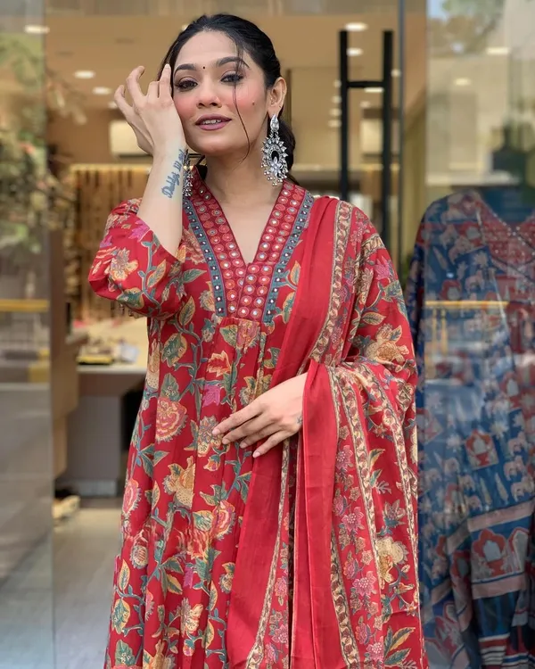 Red_Pure_Cotton_Kurti_Pant_Dupatta_Set_For_Women