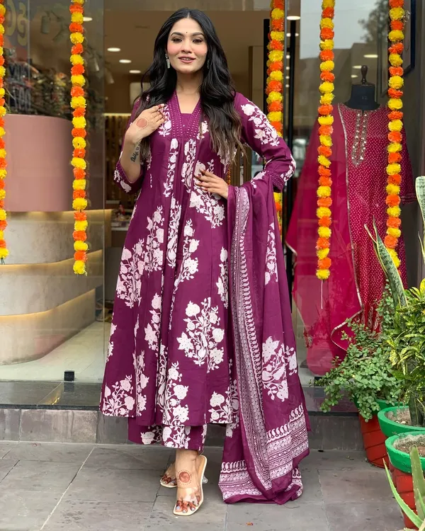 Maroon_Kurta_Palazzo_&_Dupatta_Set_For_Women