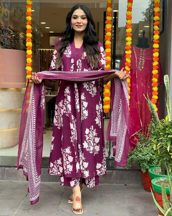 Maroon_Kurta_Palazzo_&_Dupatta_Set_For_Women