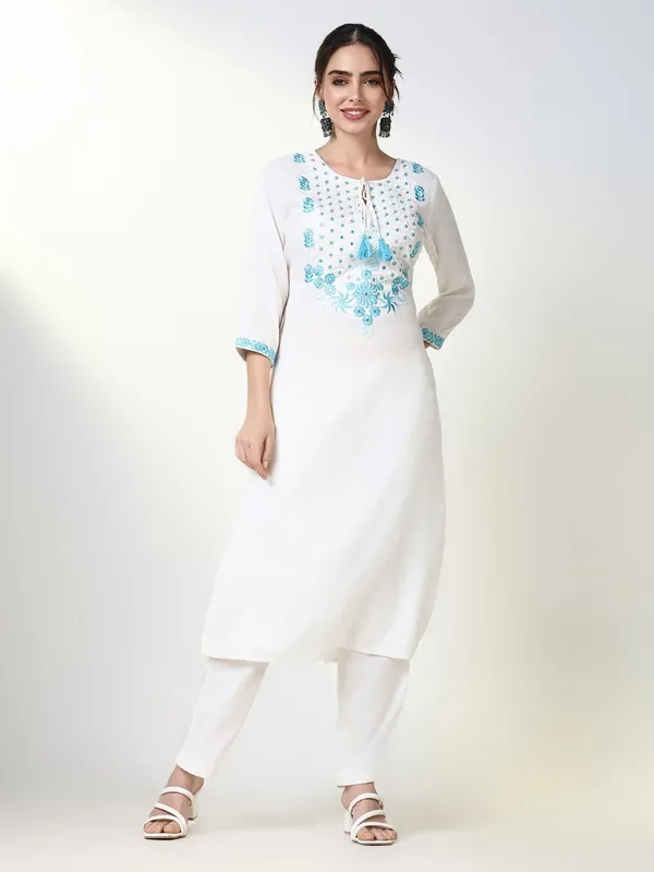 Jekwats_Women_Floral_White_Straight_Kurta_Set_For_Women_&_Girls
