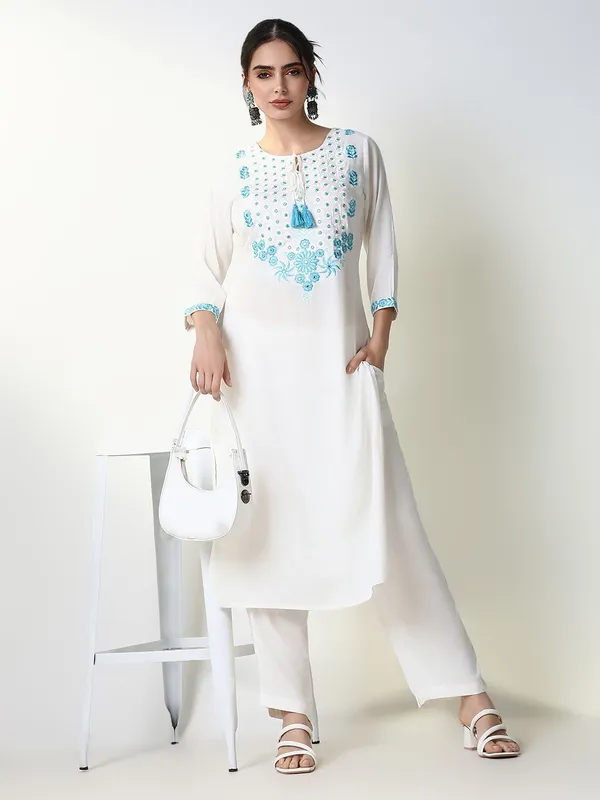 Jekwats_Women_Floral_White_Straight_Kurta_Set_For_Women_&_Girls