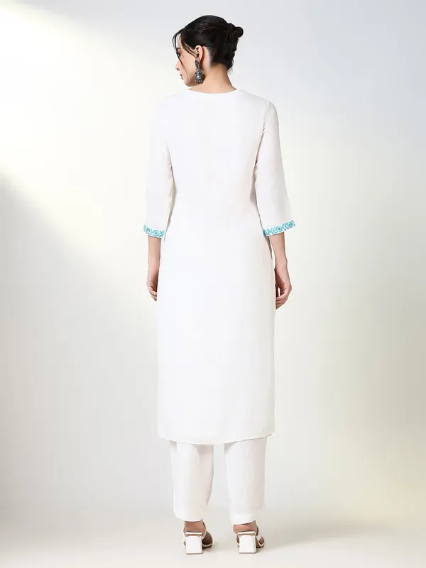 Jekwats_Women_Floral_White_Straight_Kurta_Set_For_Women_&_Girls